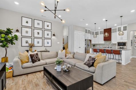 3731 Avia Oaks San Antonio TX 78259