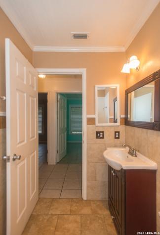 10803 Green Hurst Street San Antonio TX 78223