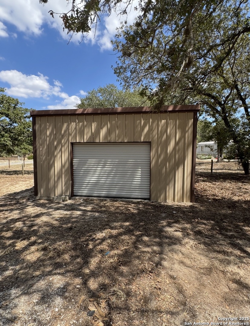 173 Oak View La Vernia TX 78121