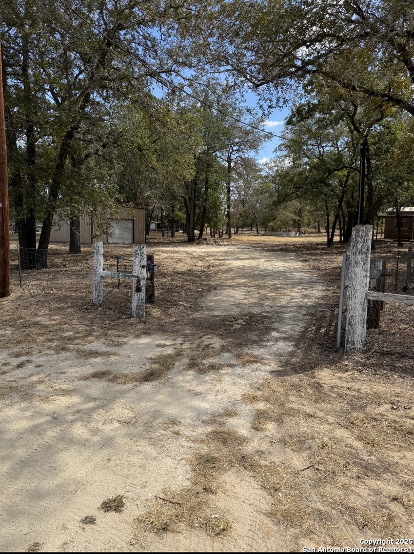 173 Oak View La Vernia TX 78121