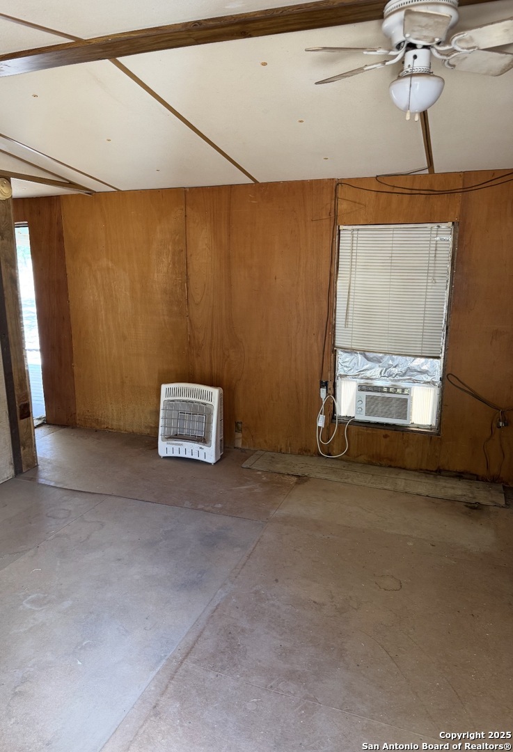 173 Oak View La Vernia TX 78121