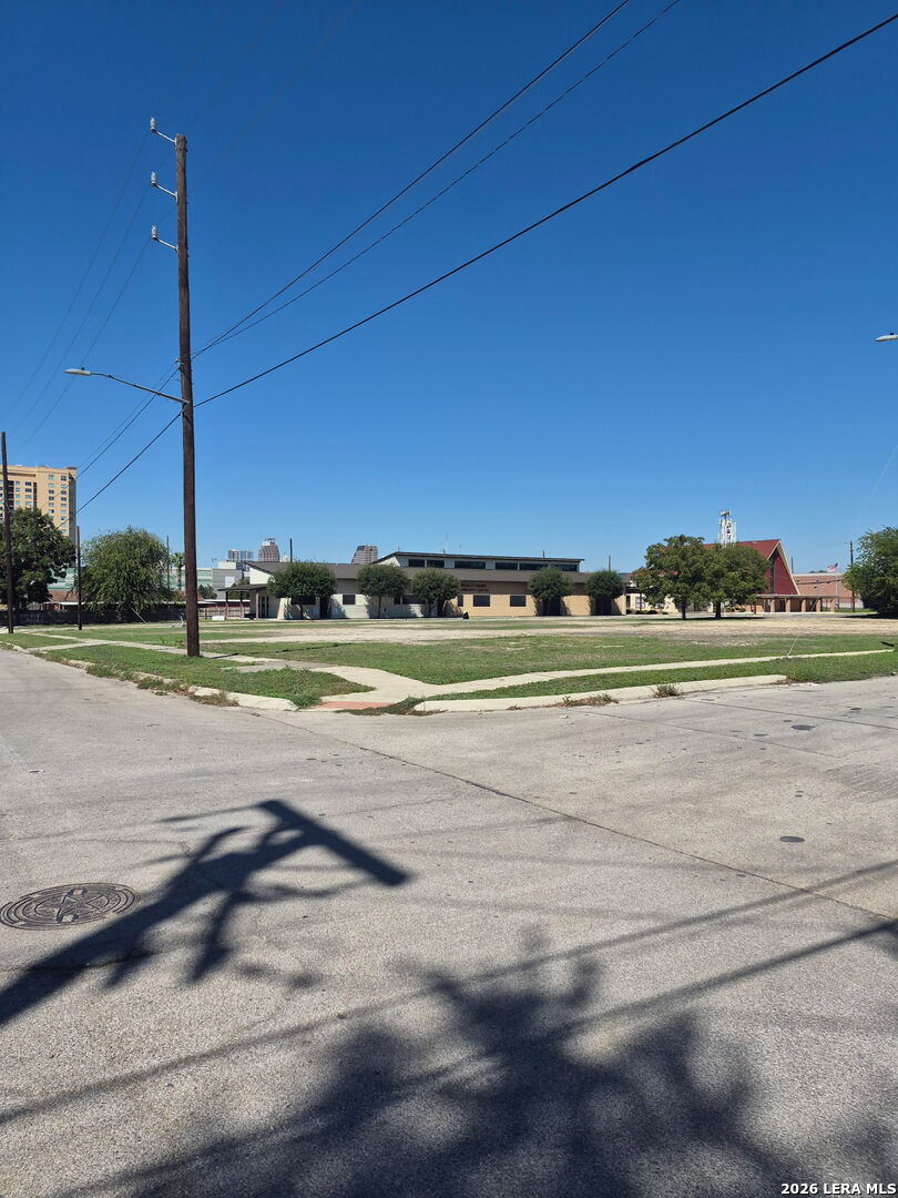 208 N Mesquite Street San Antonio TX 78202
