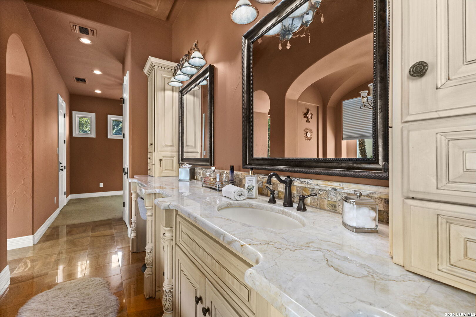 2 Belcourt Place San Antonio TX 78257