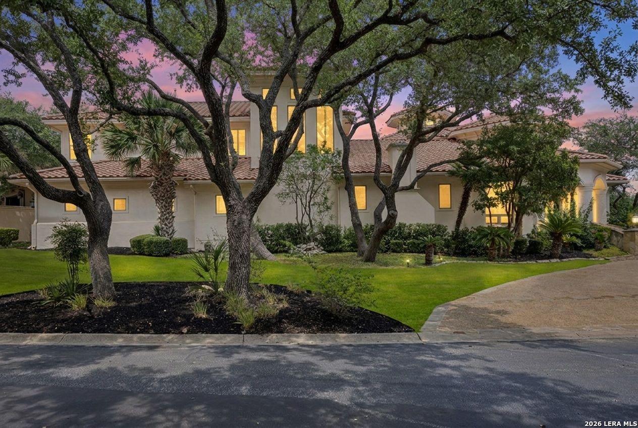 2 Belcourt Place San Antonio TX 78257