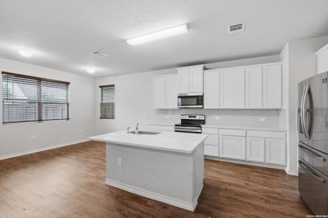 6610 Freedom Hills San Antonio TX 78242