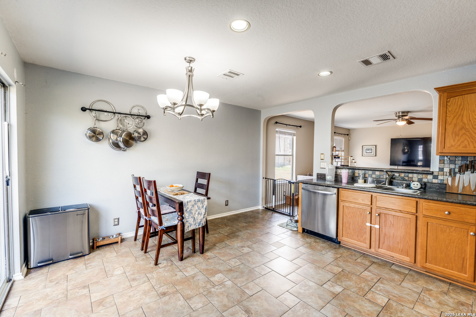 709 Clearbrook Avenue Schertz TX 78108