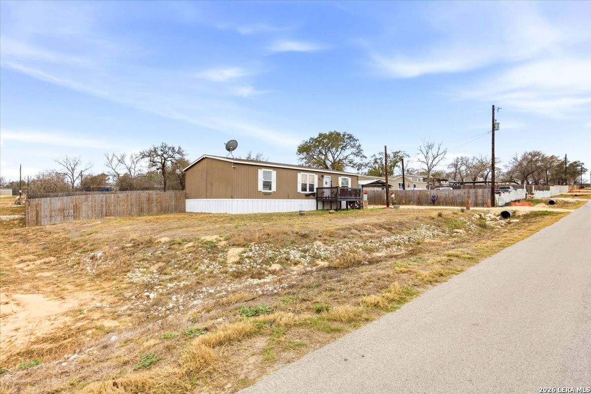 101 Rocky Ridge Poteet TX 78065