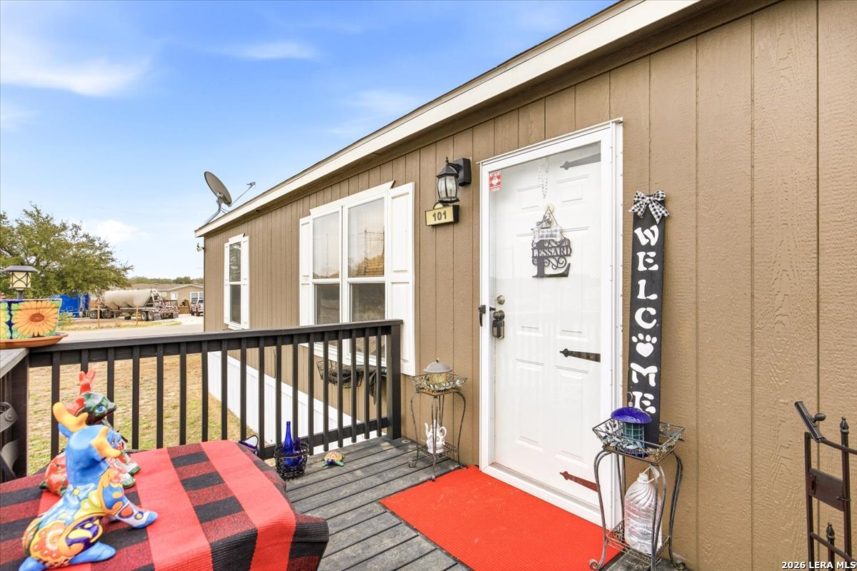 101 Rocky Ridge Poteet TX 78065