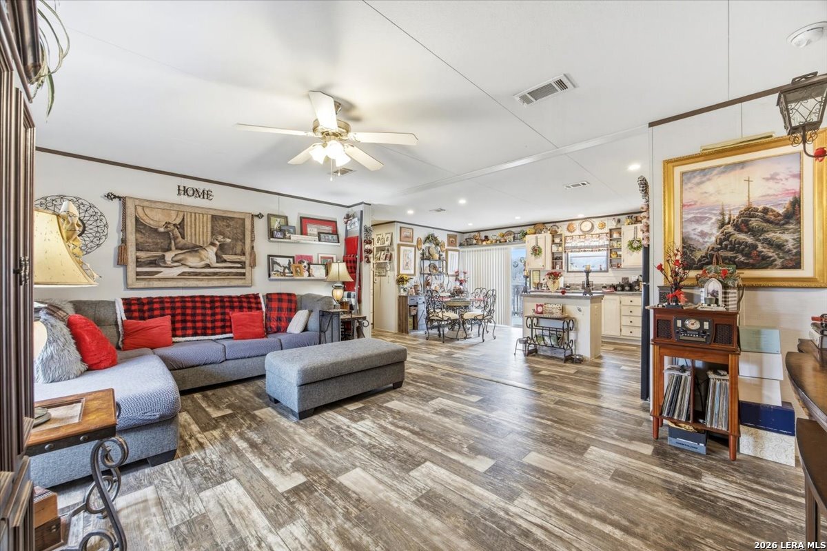 101 Rocky Ridge Poteet TX 78065