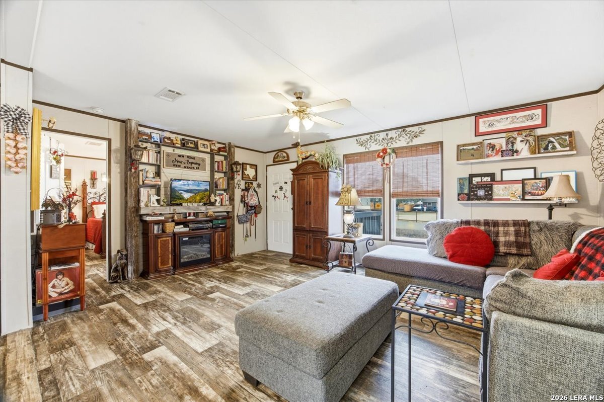 101 Rocky Ridge Poteet TX 78065