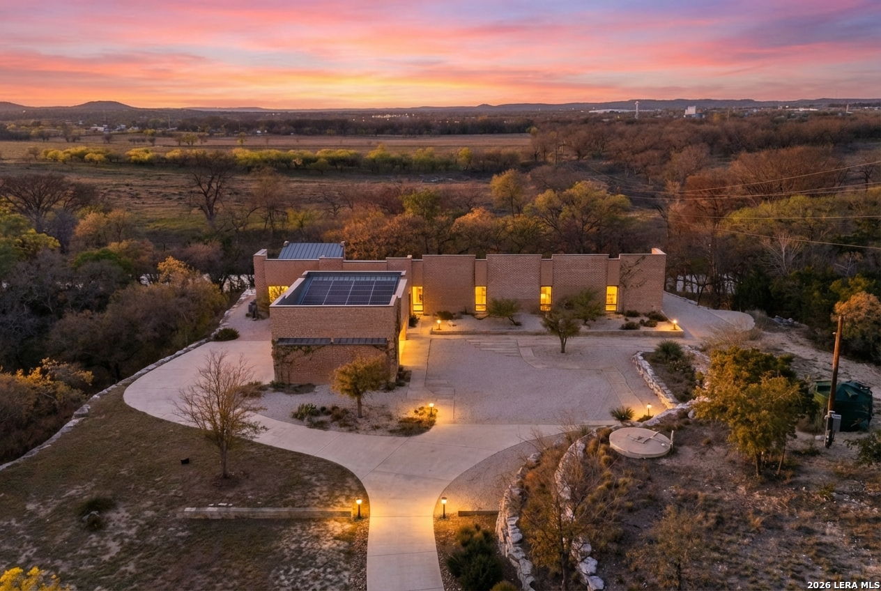 115 Seale Hill Comfort TX 78013
