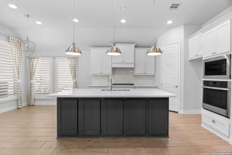 3136 Little Creek Path Seguin TX 78155