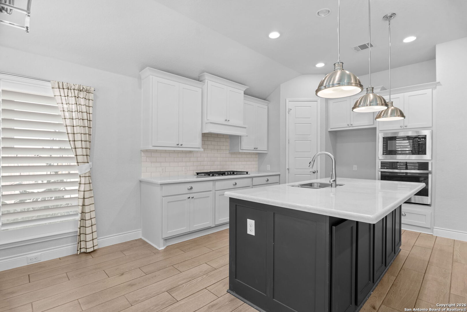 3136 Little Creek Path Seguin TX 78155
