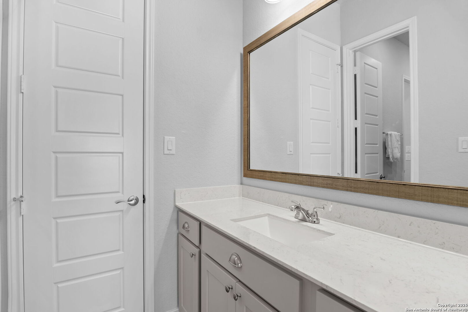 3136 Little Creek Path Seguin TX 78155