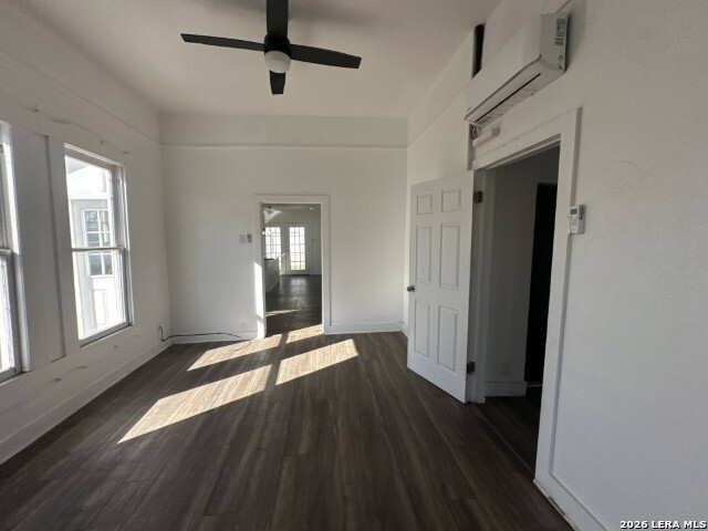 451 E Mitchell Street San Antonio TX 78210