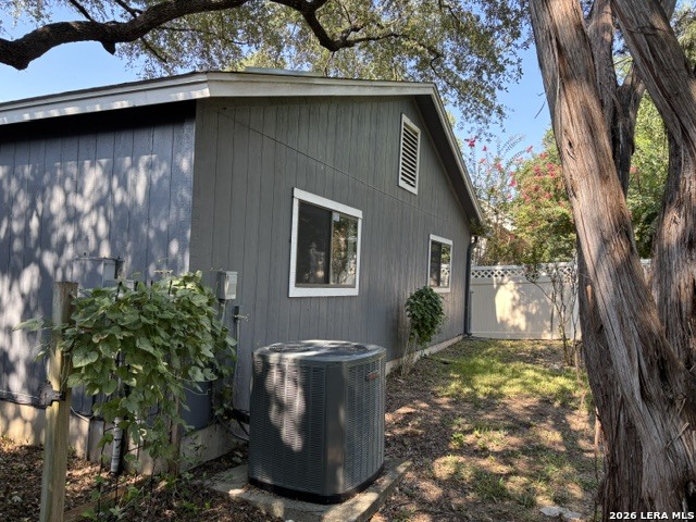 7335 Hunters Raven San Antonio TX 78249