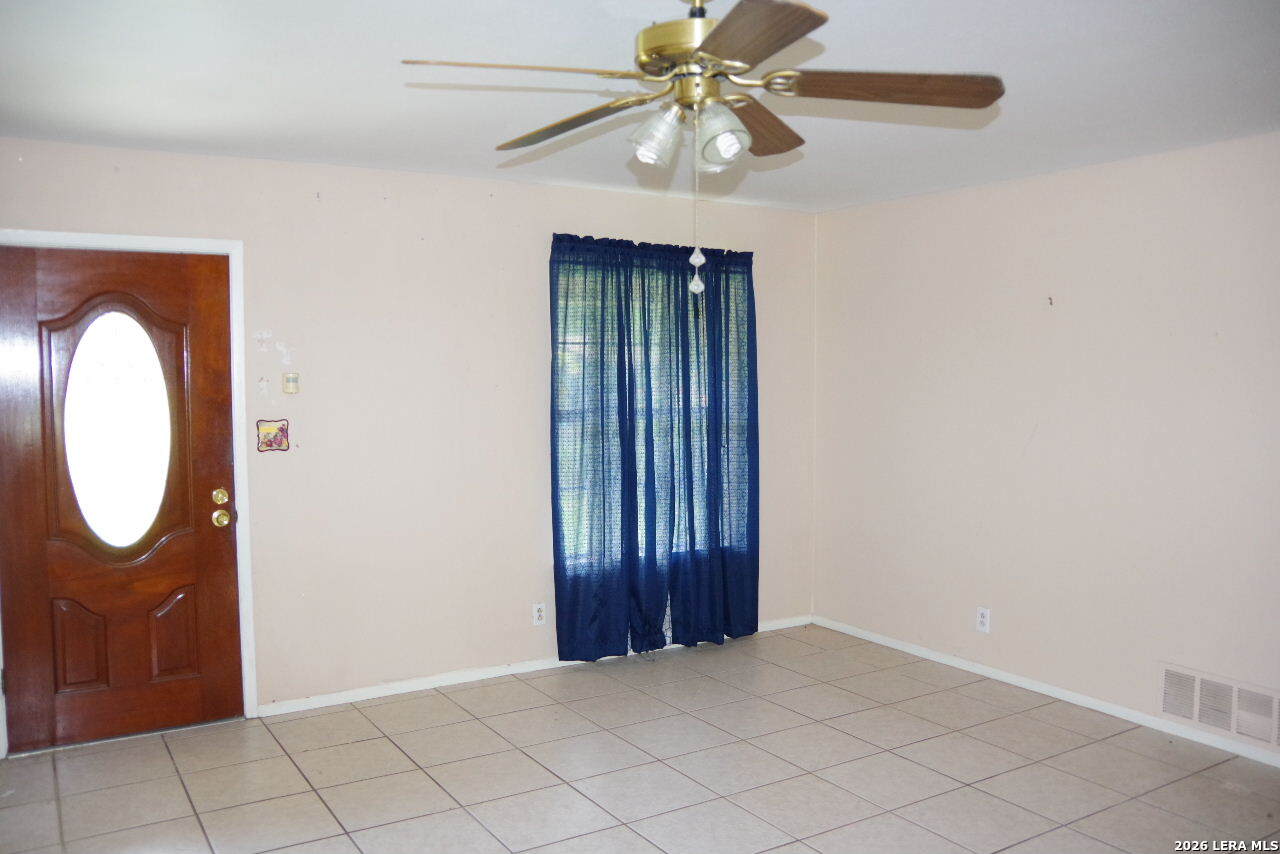 10919 Meadowhome San Antonio TX 78230
