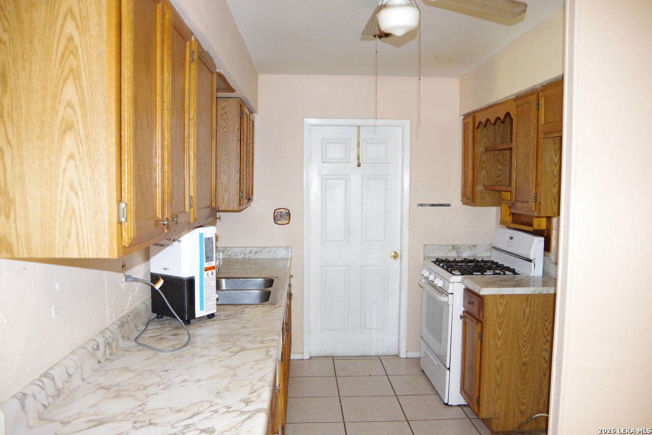10919 Meadowhome San Antonio TX 78230