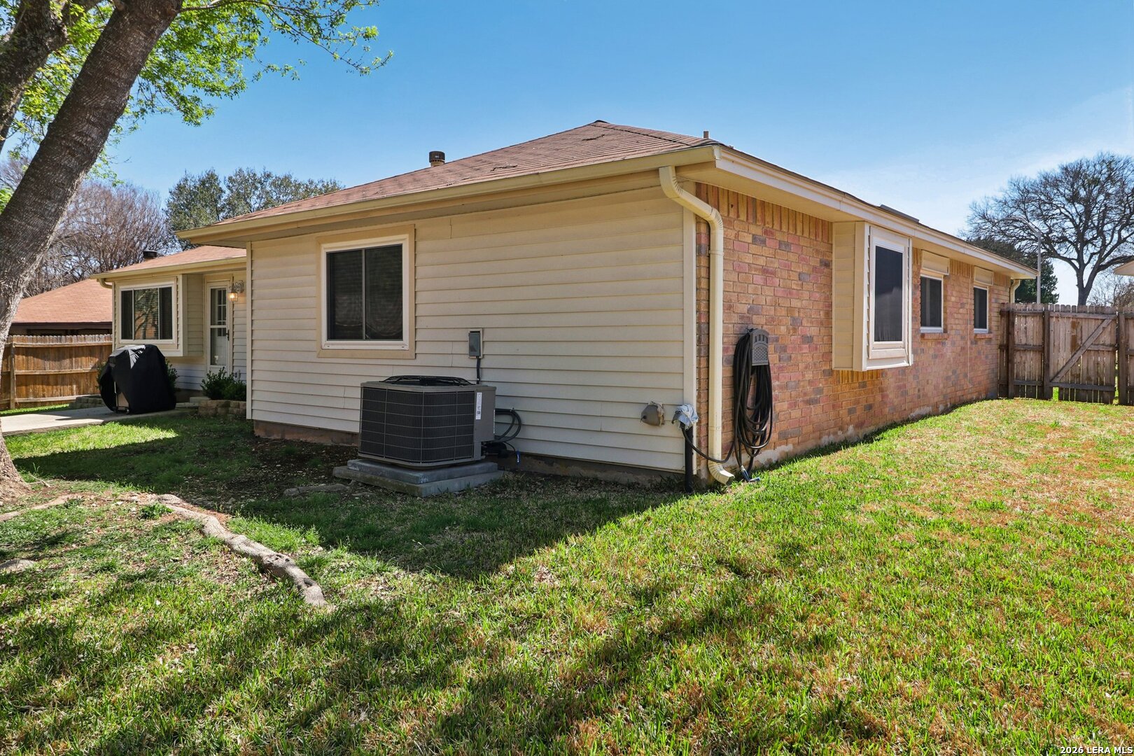 1101 Andre Schertz TX 78154