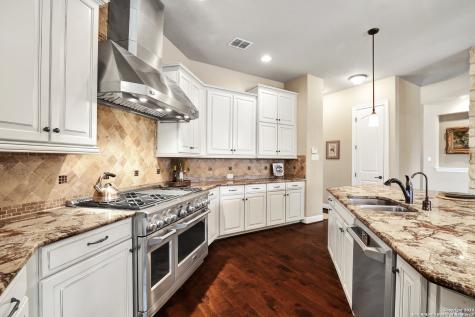 18215 Branson Falls San Antonio TX 78255