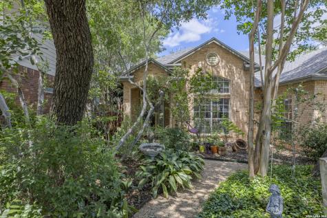 2039 Thicket Trail Drive San Antonio TX 78248