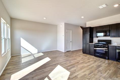 11120 Prairie Landing Converse TX 78109