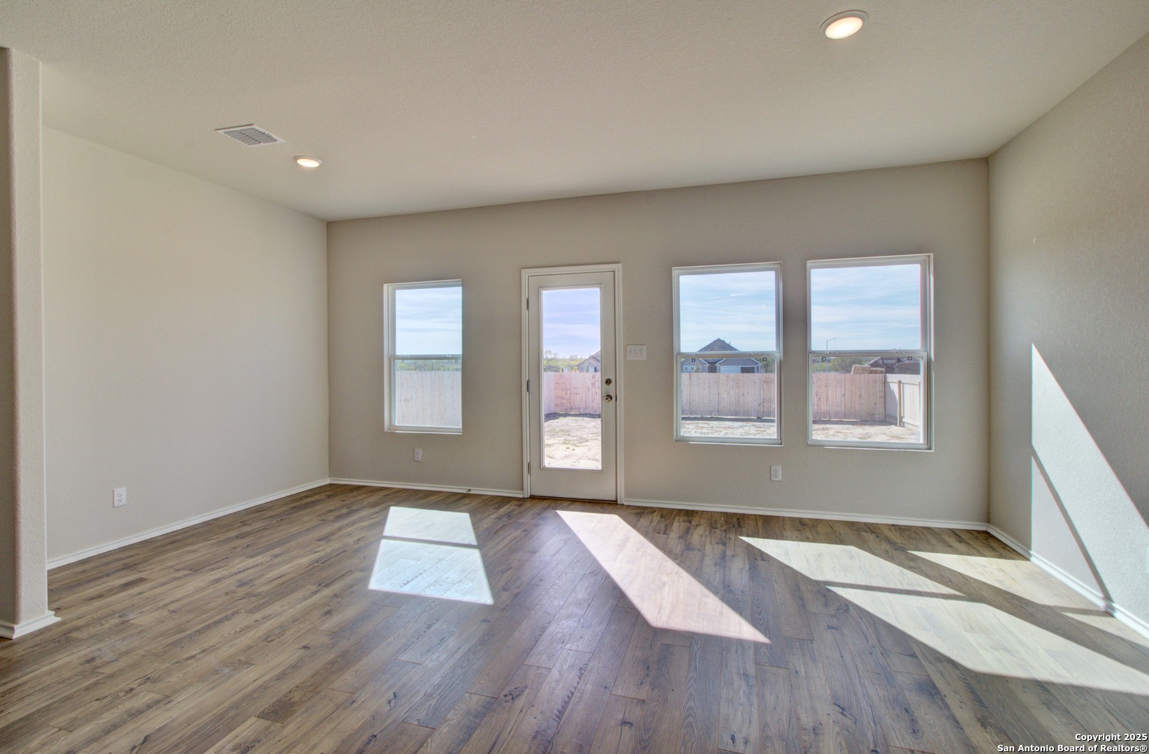11120 Prairie Landing Converse TX 78109