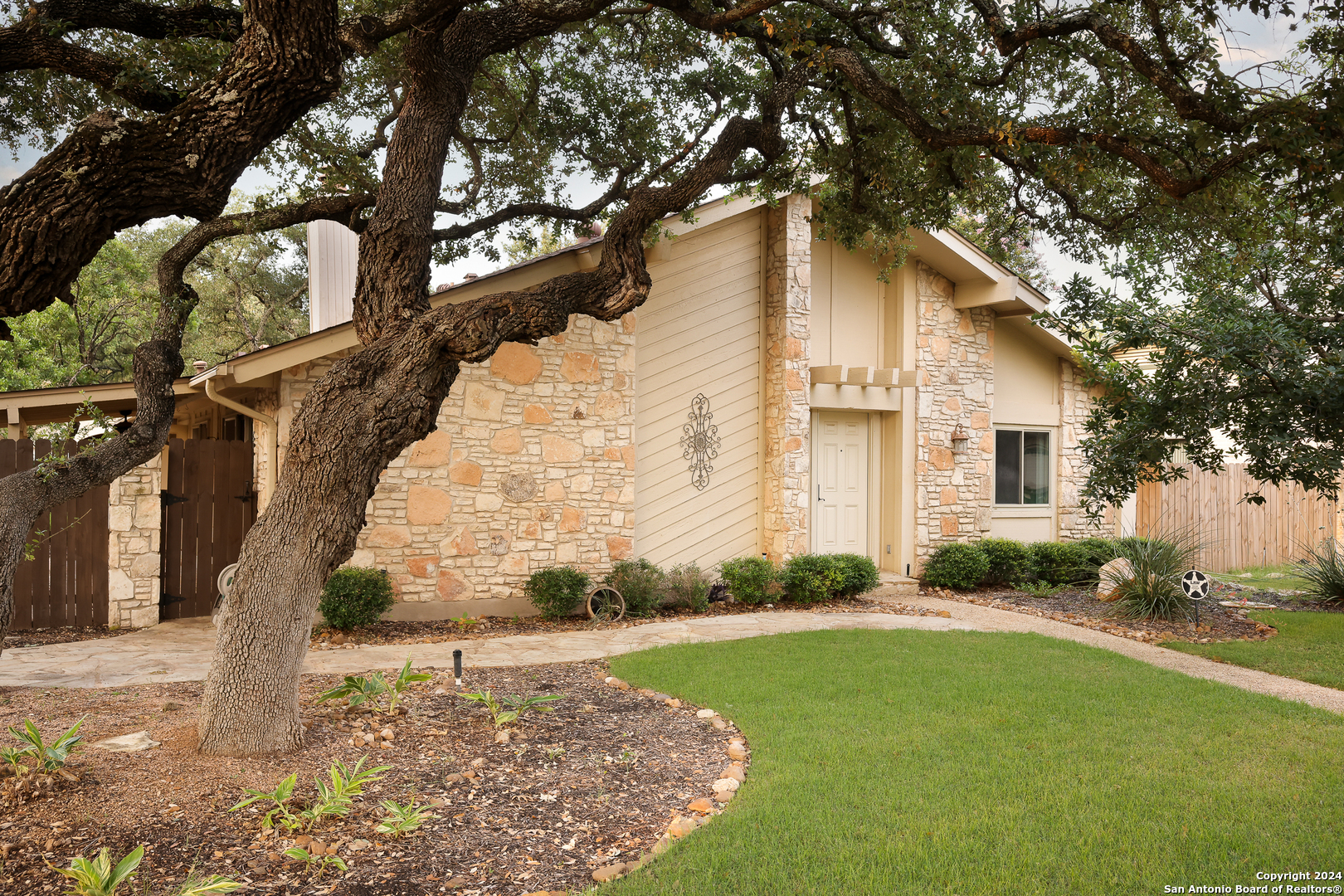 4314 Shavano Woods Street San Antonio TX 78249