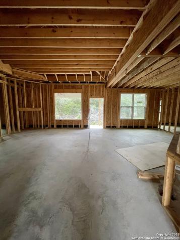 133 Ash Parkway La Vernia TX 78121