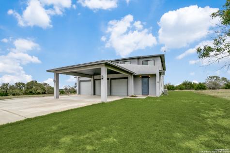 118 N Lon Price Blanco TX 78606