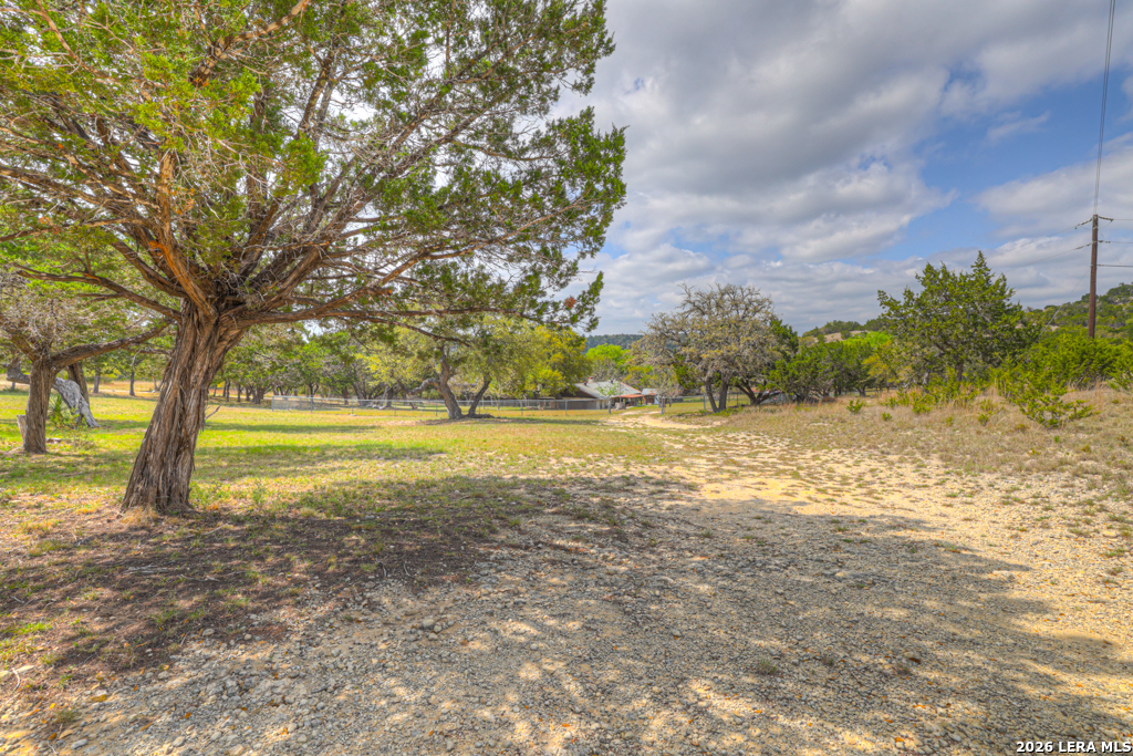 109 Saddle Wood Trail Comfort TX 78013