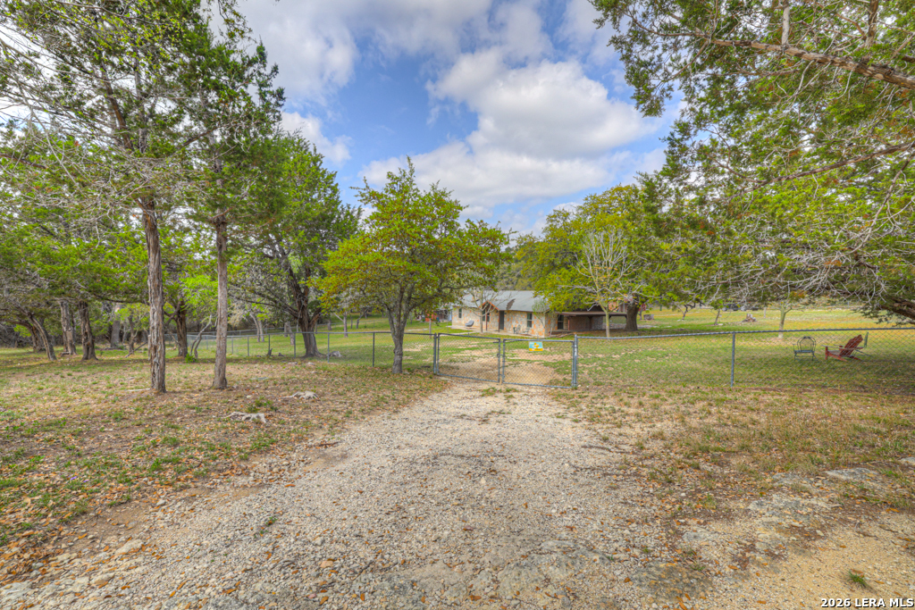 109 Saddle Wood Trail Comfort TX 78013