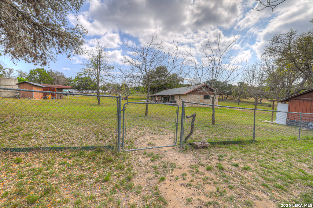 109 Saddle Wood Trail Comfort TX 78013
