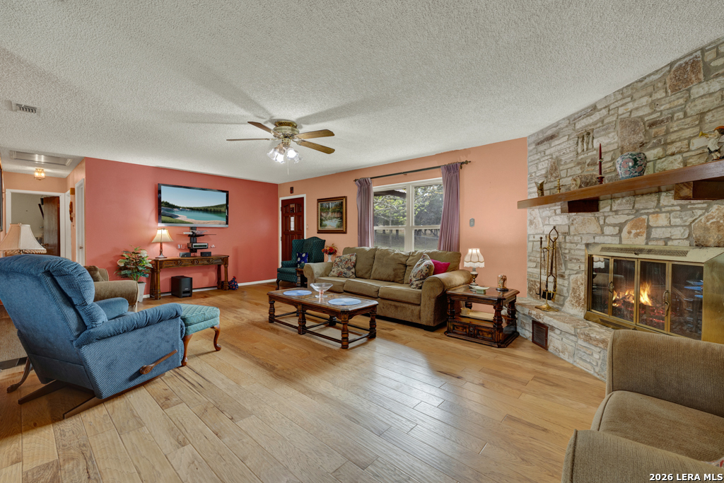 109 Saddle Wood Trail Comfort TX 78013