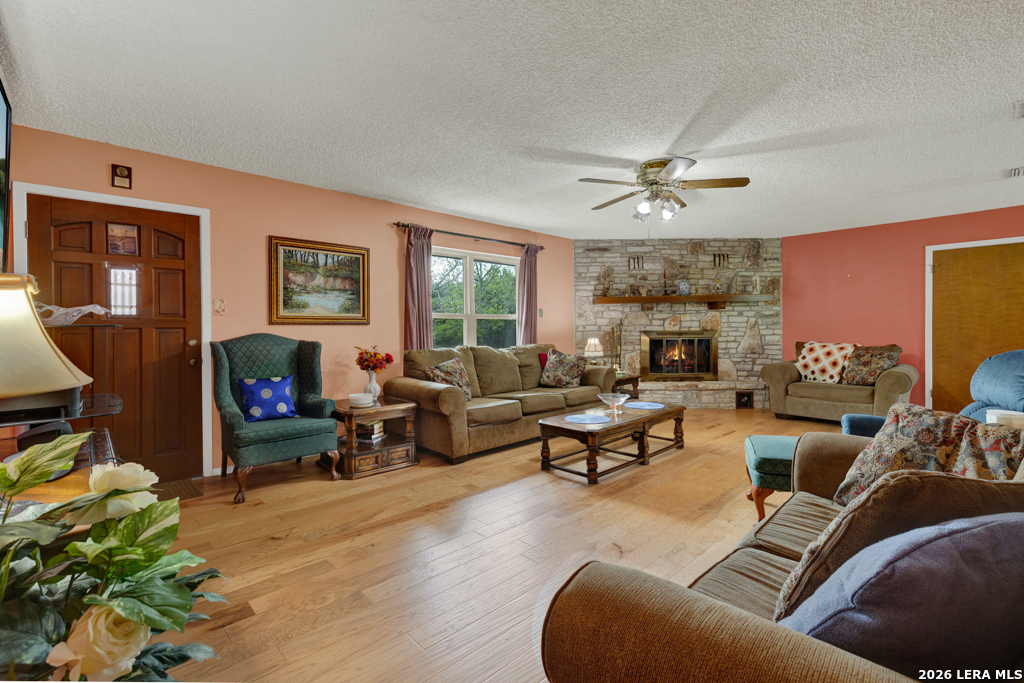 109 Saddle Wood Trail Comfort TX 78013