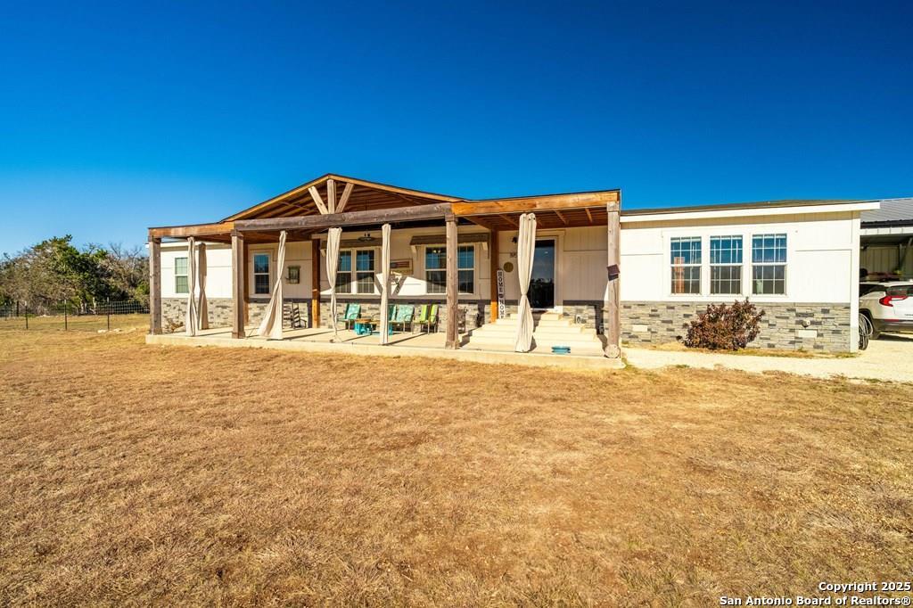 195 Crooked Creek Path NW Mountain Home TX 78058
