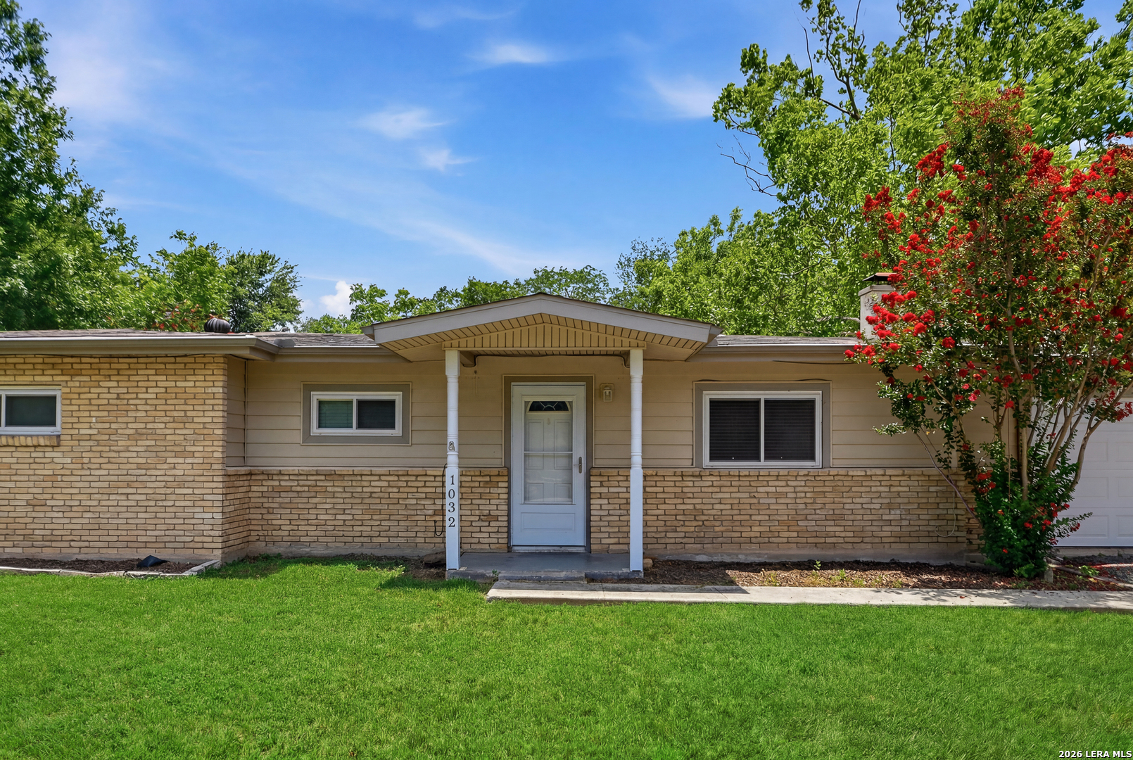 1032 S Mesquite New Braunfels TX 78130