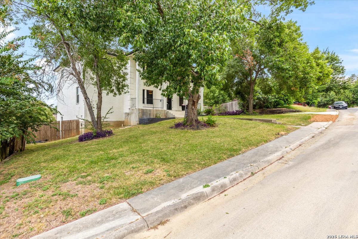 7738 Oakhill Park Drive San Antonio TX 78249