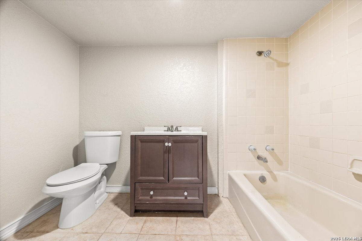 7738 Oakhill Park Drive San Antonio TX 78249