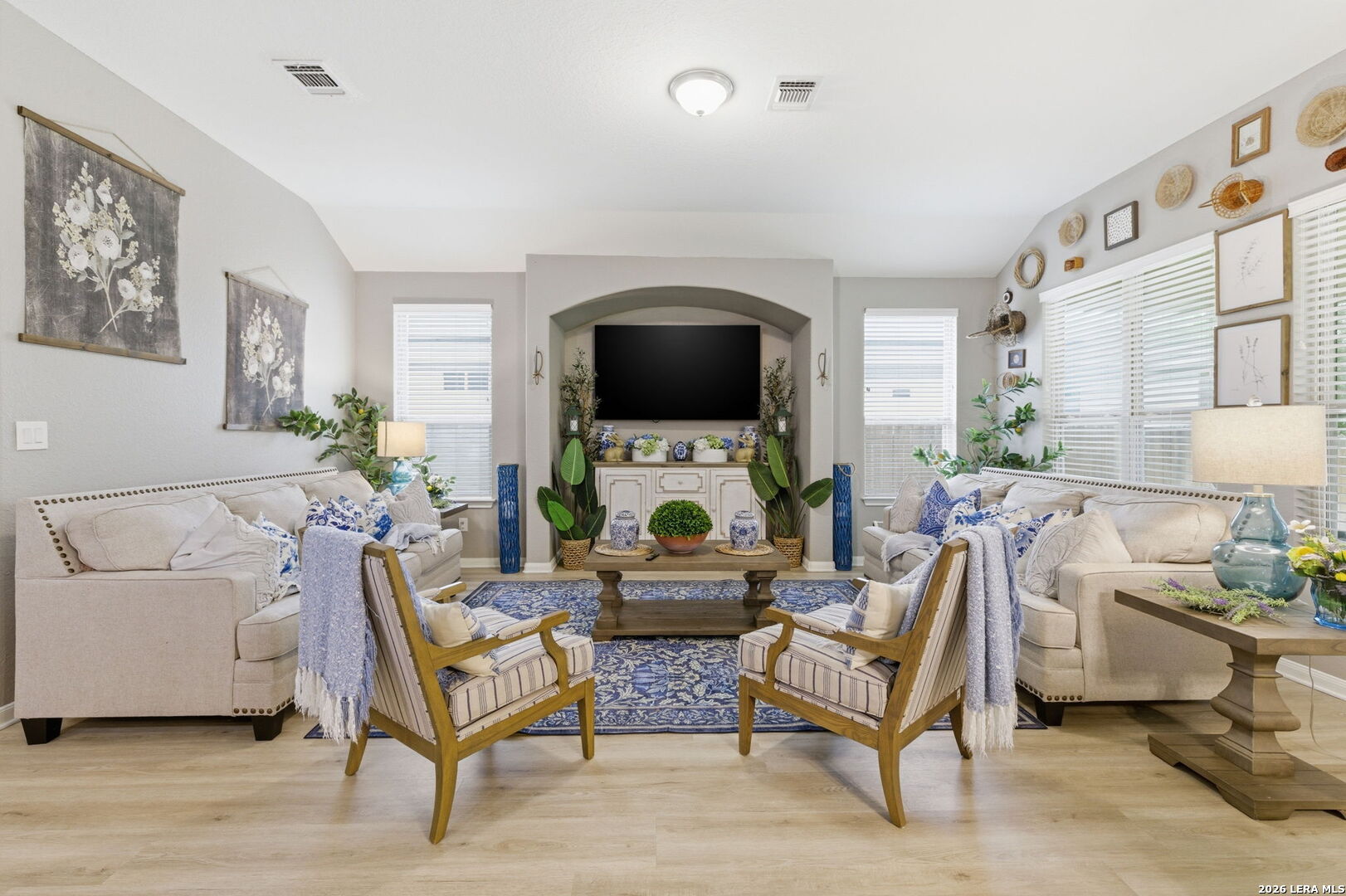 238 Iron Gate Pleasanton TX 78064