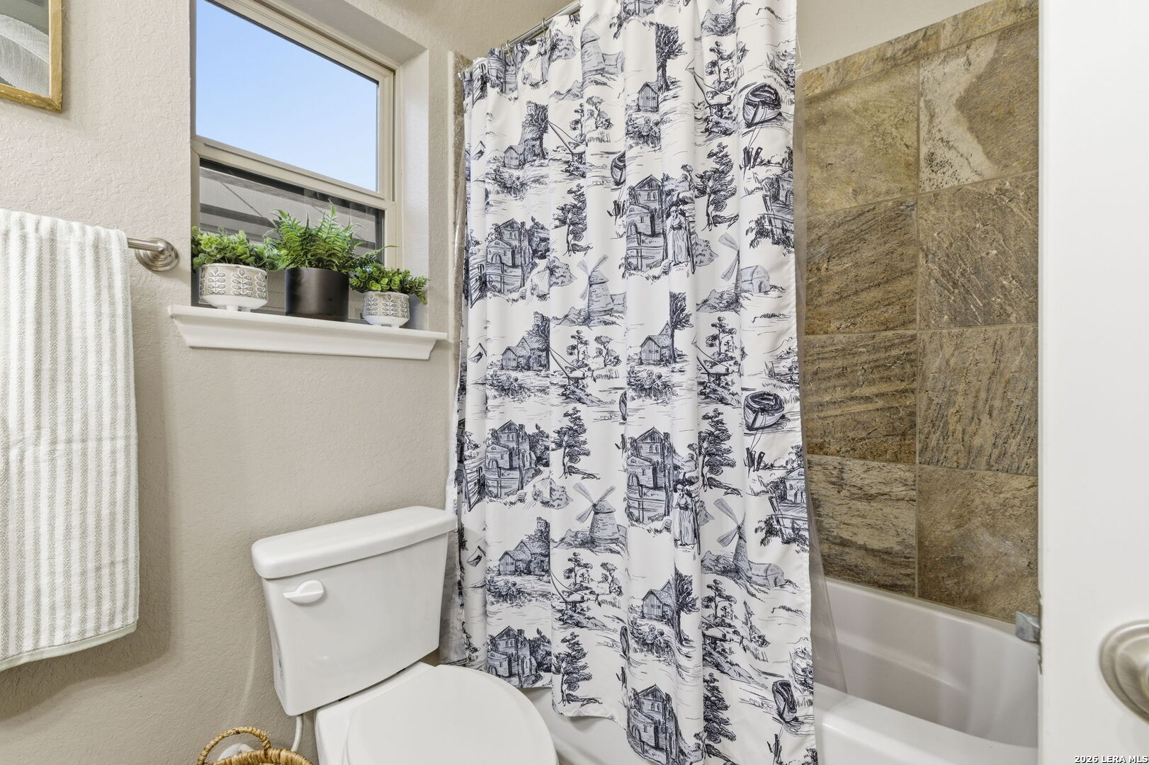 238 Iron Gate Pleasanton TX 78064