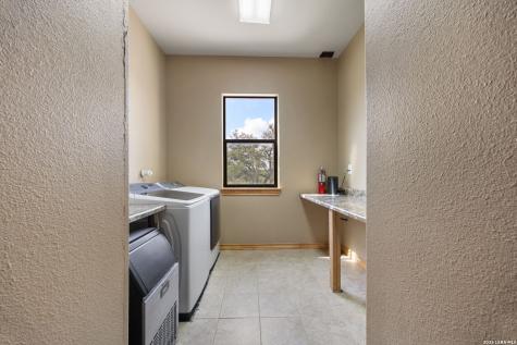 11970 New Sulphur Springs Road Adkins TX 78101