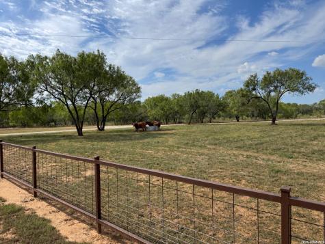 11970 New Sulphur Springs Road Adkins TX 78101