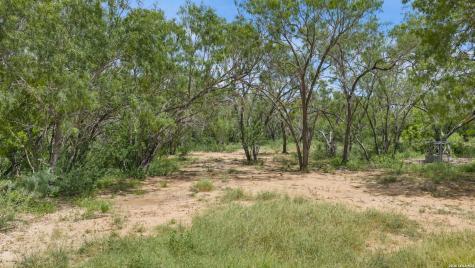 11970 New Sulphur Springs Road Adkins TX 78101