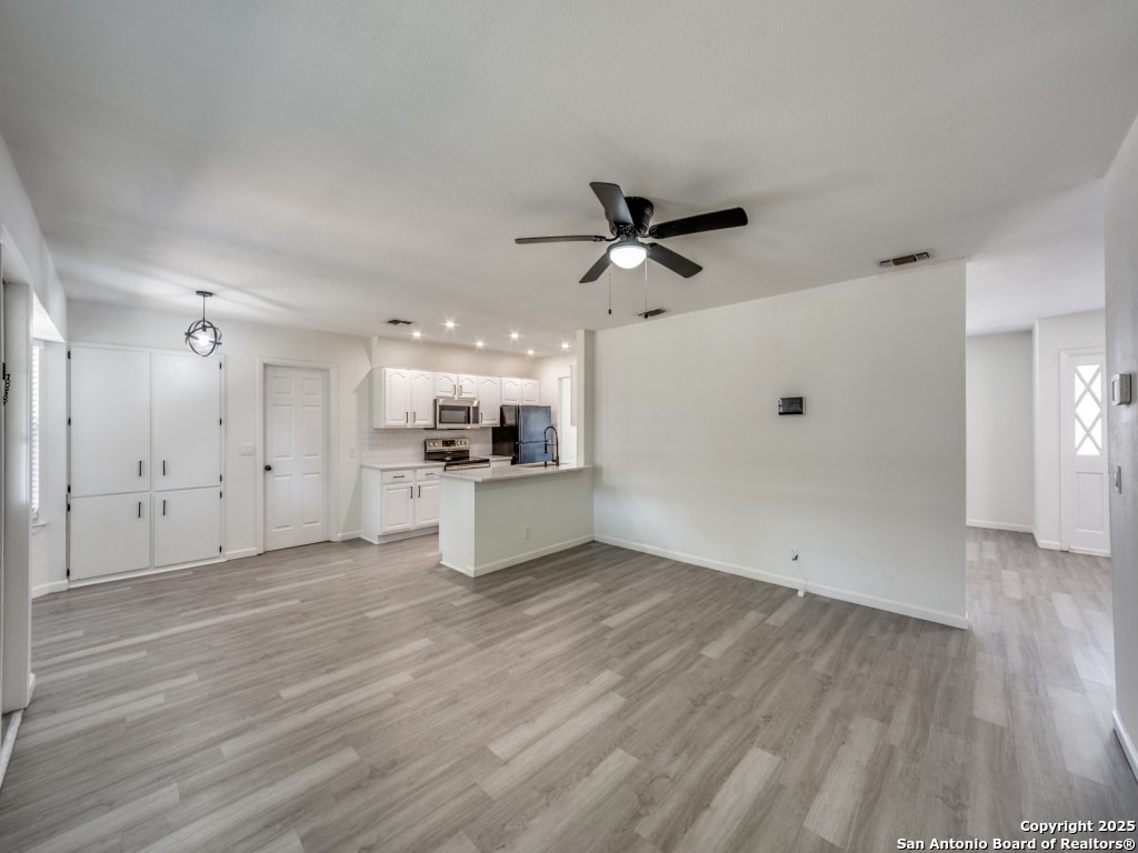 9714 Five Forks Street San Antonio TX 78245