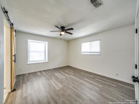 9714 Five Forks Street San Antonio TX 78245