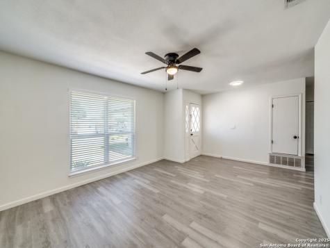 9714 Five Forks Street San Antonio TX 78245