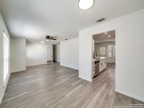 9714 Five Forks Street San Antonio TX 78245