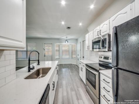 9714 Five Forks Street San Antonio TX 78245