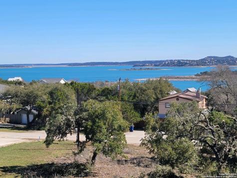 1433 Riviera Drive Canyon Lake TX 78133